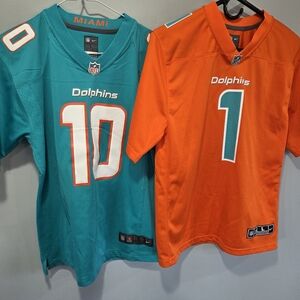 Excellent Condition 2 Youth Large Miami Dolphins Jerseys Hill And Tagovailoa